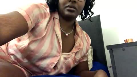 catpixel online show from 10-23-25, 08:57