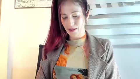 Snapshot of catt_evans1 chatting on 01-11-25, 01:48 CATT EVANS online show from 01-11-25, 01:48