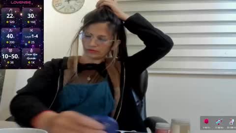 Snapshot of catt_evans1 chatting on 09-17-25, 02:57 CATT EVANS online show from 09-17-25, 02:57