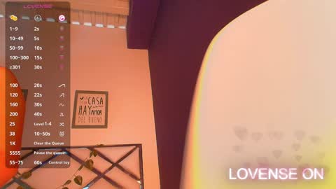 Snapshot of cattaleeyaa chatting on 12-24-24, 09:33 CATALEYA  online show from 12-24-24, 09:33
