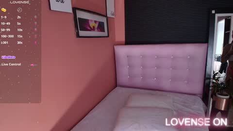 Snapshot of cattaleeyaa chatting on 01-12-25, 12:33 CATALEYA  online show from 01-12-25, 12:33