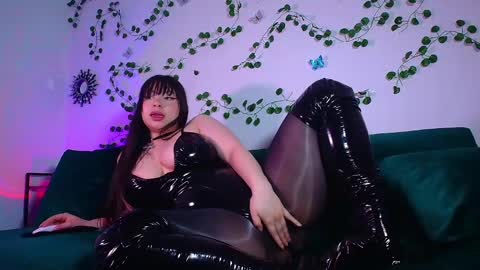Snapshot of cattaleya002 chatting on 03-11-25, 02:54 CATALEYA  online show from 03-11-25, 02:54