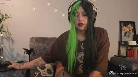 Cattaleya Ravenwood online show from 02-24-26, 11:19