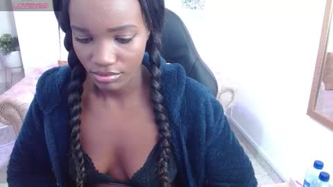 Snapshot of cattalheya chatting on 10-22-25, 01:33 Catta online show from 10-22-25, 01:33