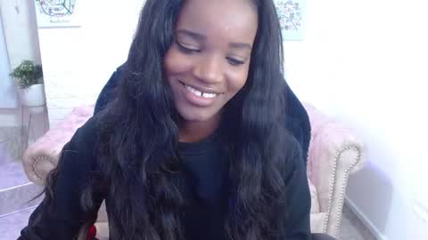 Snapshot of cattalheya chatting on 10-27-25, 12:31 Catta online show from 10-27-25, 12:31