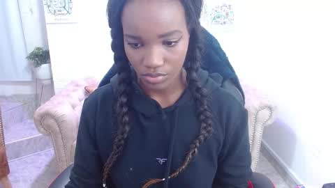 Snapshot of cattalheya chatting on 10-28-25, 12:41 Catta online show from 10-28-25, 12:41