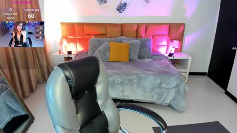 Snapshot of catti_brie_ chatting on 10-30-25, 11:55 catti_brie_ online show from 10-30-25, 11:55