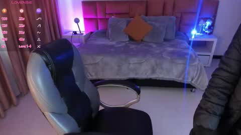 Snapshot of catti_brie_ chatting on 11-25-25, 11:54 catti_brie_ online show from 11-25-25, 11:54