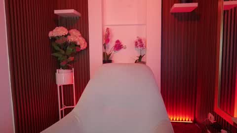 Snapshot of cattleyascaly chatting on 10-02-25, 07:54 cattleyascaly online show from 10-02-25, 07:54