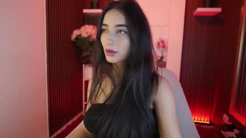 Snapshot of cattleyascaly chatting on 10-13-25, 07:14 cattleyascaly online show from 10-13-25, 07:14