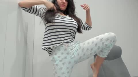 catty online show from 01-22-25, 05:17