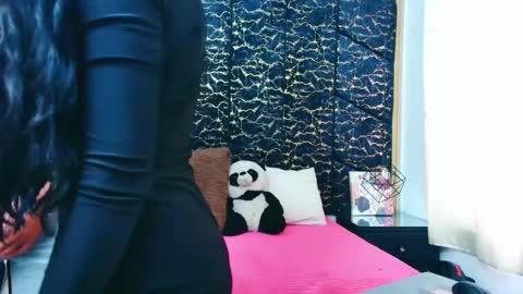 Snapshot of cattyandnicky chatting on 10-24-25, 12:23 CattyANDnicky online show from 10-24-25, 12:23