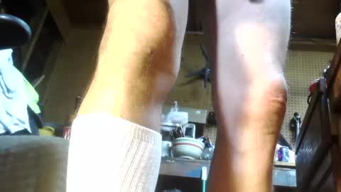 Snapshot of caughtnaked chatting on 10-12-25, 08:57 caughtnaked online show from 10-12-25, 08:57