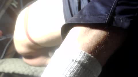 Snapshot of caughtnaked chatting on 11-25-25, 03:39 caughtnaked online show from 11-25-25, 03:39