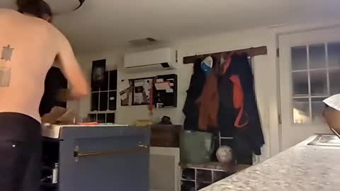 Snapshot of cbgbabc chatting on 10-01-25, 09:26 cbgbabc online show from 10-01-25, 09:26