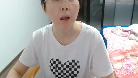Snapshot of cbz112233 chatting on 04-30-26, 05:52 ANNYANNY online show from 04-30-26, 05:52