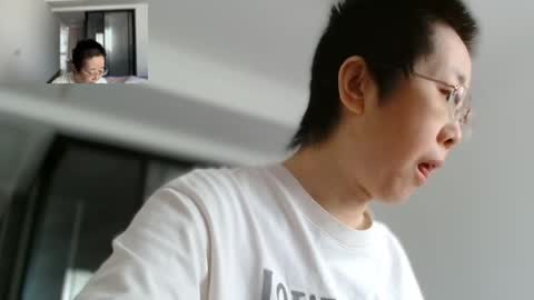 Snapshot of cbz112233 chatting on 05-05-26, 07:05 ANNYANNY online show from 05-05-26, 07:05