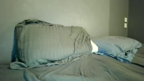 Snapshot of cclovefrench chatting on 10-25-25, 08:47 cclovefrench online show from 10-25-25, 08:47