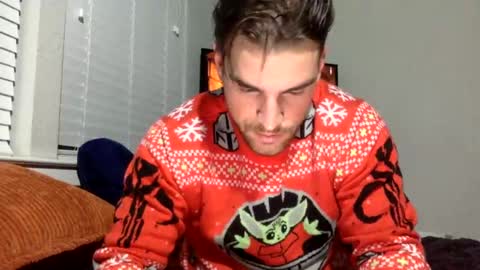 Snapshot of ccmanrivs120 chatting on 12-12-24, 11:14 Rivs online show from 12-12-24, 11:14