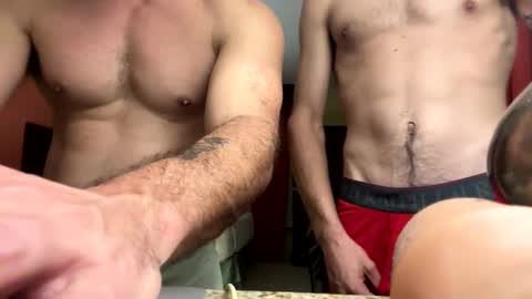 Snapshot of ccmanrivs120 chatting on 12-15-24, 05:13 Rivs online show from 12-15-24, 05:13