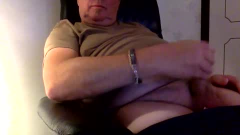 Snapshot of ccpower chatting on 01-10-25, 10:46 ccpower online show from 01-10-25, 10:46