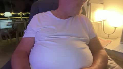 Snapshot of ccpower chatting on 11-29-25, 10:24 ccpower online show from 11-29-25, 10:24