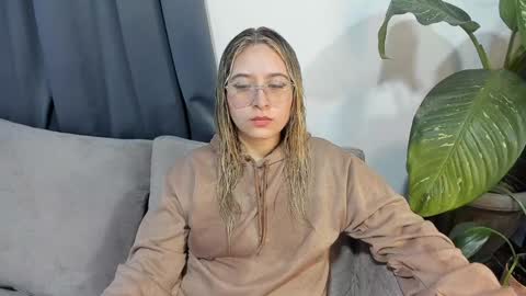 ccuteass online show from 12-03-24, 11:55