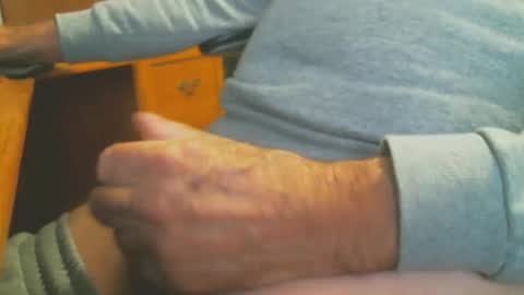 Snapshot of cczt154 chatting on 11-26-25, 05:25 CCzt154 online show from 11-26-25, 05:25