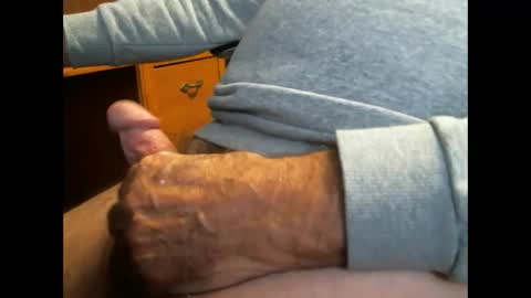 Snapshot of cczt154 chatting on 11-29-25, 07:06 CCzt154 online show from 11-29-25, 07:06