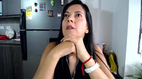 Snapshot of cecihotty4u chatting on 02-17-25, 10:03 ceci online show from 02-17-25, 10:03