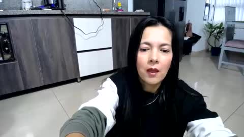 Snapshot of cecihotty4u chatting on 02-28-25, 10:50 ceci online show from 02-28-25, 10:50