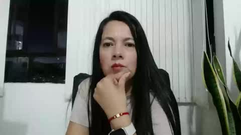 Snapshot of cecihotty4u chatting on 09-22-25, 11:29 ceci online show from 09-22-25, 11:29