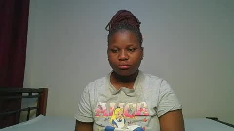 Snapshot of ceepretty25 chatting on 06-13-26, 12:52 ceepretty25 online show from 06-13-26, 12:52
