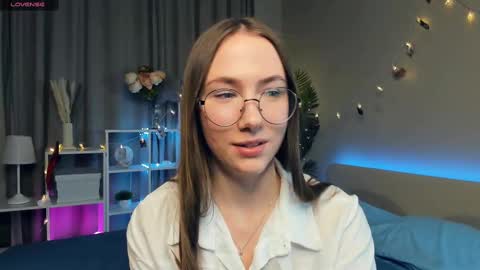 Josie Manesi online show from 03-09-25, 08:31