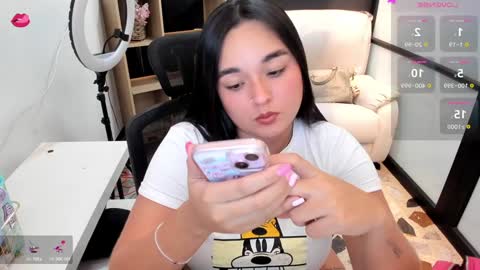 Snapshot of celesstebruce chatting on 02-04-25, 02:17 meli online show from 02-04-25, 02:17