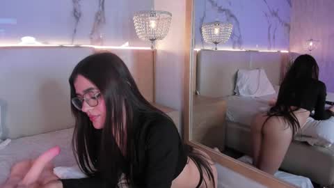 Snapshot of celeste_evanzz chatting on 09-16-25, 08:10 Celeste online show from 09-16-25, 08:10