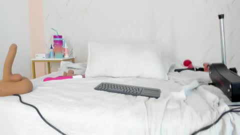 celeste_smmith_ online show from 03-12-25, 06:40