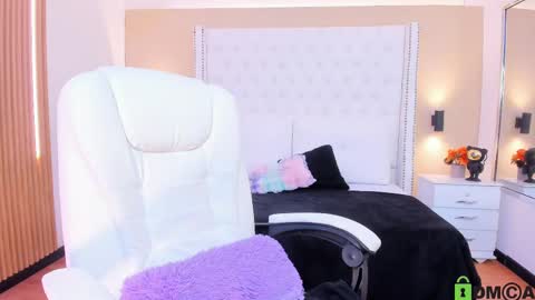 Snapshot of celeste_wayne chatting on 11-06-25, 11:59 Celeste Wayne online show from 11-06-25, 11:59