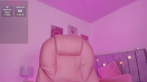 Snapshot of celestecute_ chatting on 12-29-24, 04:38 Celeste INSTAGRAM Celestecute 01 online show from 12-29-24, 04:38