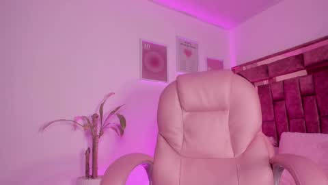 Snapshot of celestecute_ chatting on 02-10-25, 05:58 Celeste INSTAGRAM Celestecute 01 online show from 02-10-25, 05:58