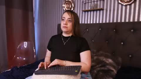 celesteebluee online show from 07-10-26, 03:58
