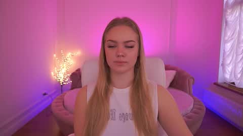 celestenoirr online show from 12-17-25, 07:47