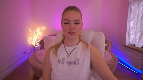 celestenoirr online show from 12-18-25, 07:58