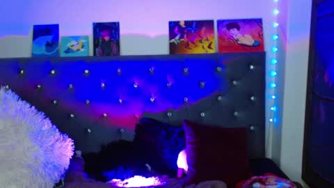 I am Valentinn online show from 03-04-25, 04:17