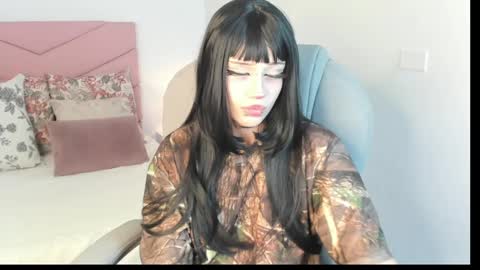 Snapshot of celestica_rose chatting on 12-29-24, 02:10 Celestica online show from 12-29-24, 02:10
