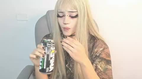 Snapshot of celestica_rose chatting on 02-05-25, 10:19 Celestica online show from 02-05-25, 10:19