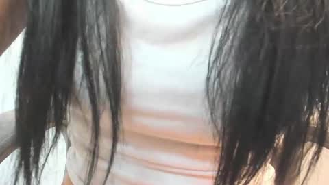 Snapshot of celestica_rose chatting on 02-19-25, 08:01 Celestica online show from 02-19-25, 08:01