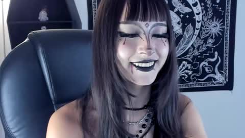 Snapshot of celestical chatting on 10-31-25, 08:32 online show from 10-31-25, 08:32