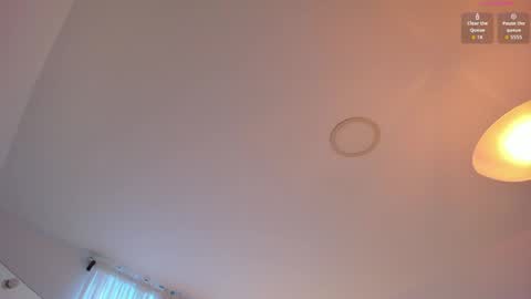 Snapshot of celia_dubois chatting on 06-02-26, 08:11 Ari online show from 06-02-26, 08:11