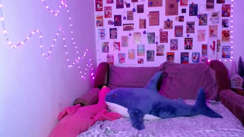  Celine  online show from 12-18-24, 02:17